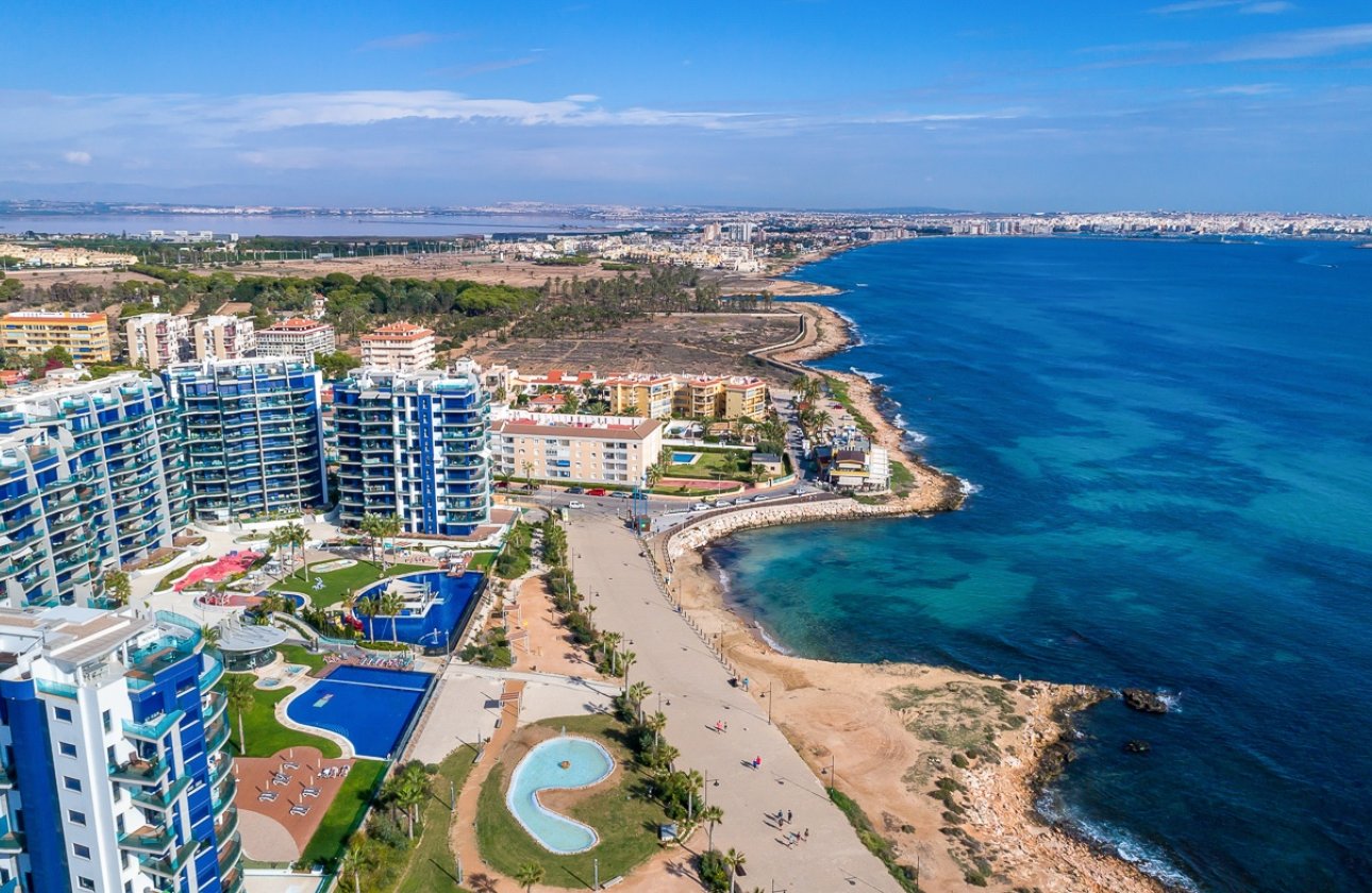 Resale - Apartment / flat - Torrevieja - Punta Prima