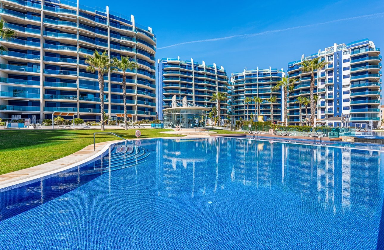 Resale - Apartment / flat - Torrevieja - Punta Prima