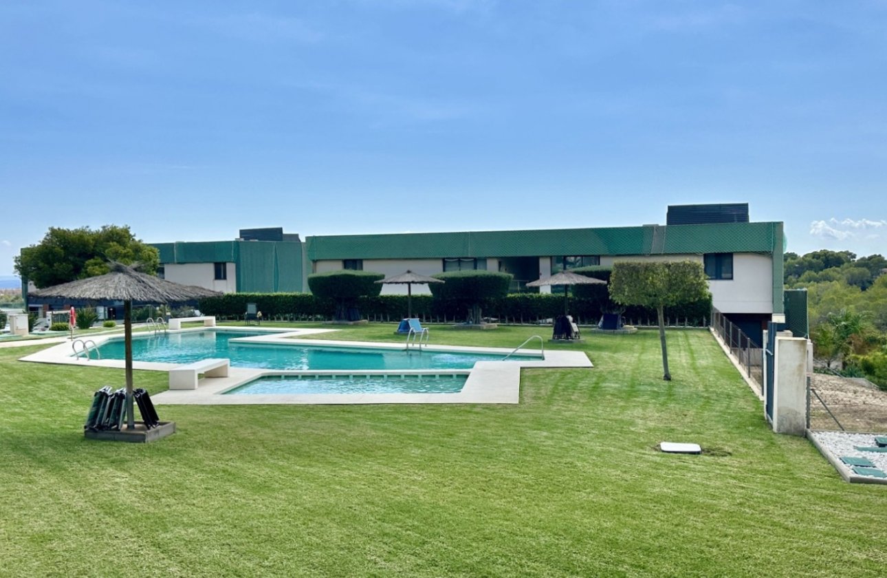 Resale - Apartment / flat - Orihuela Costa - Villamartín