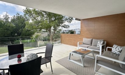 Resale - Apartment / flat - Orihuela Costa - Villamartín