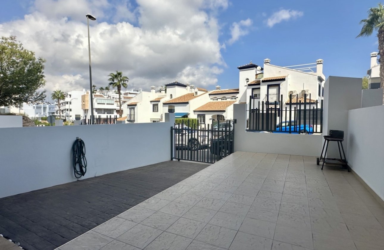 Resale - Apartment / flat - Orihuela Costa - Villamartín