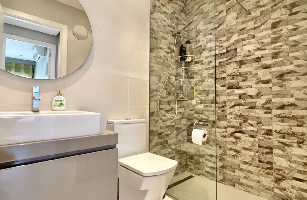 Resale - Apartment / flat - Orihuela Costa - Villamartín