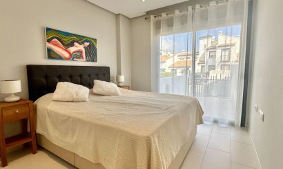 Resale - Apartment / flat - Orihuela Costa - Villamartín