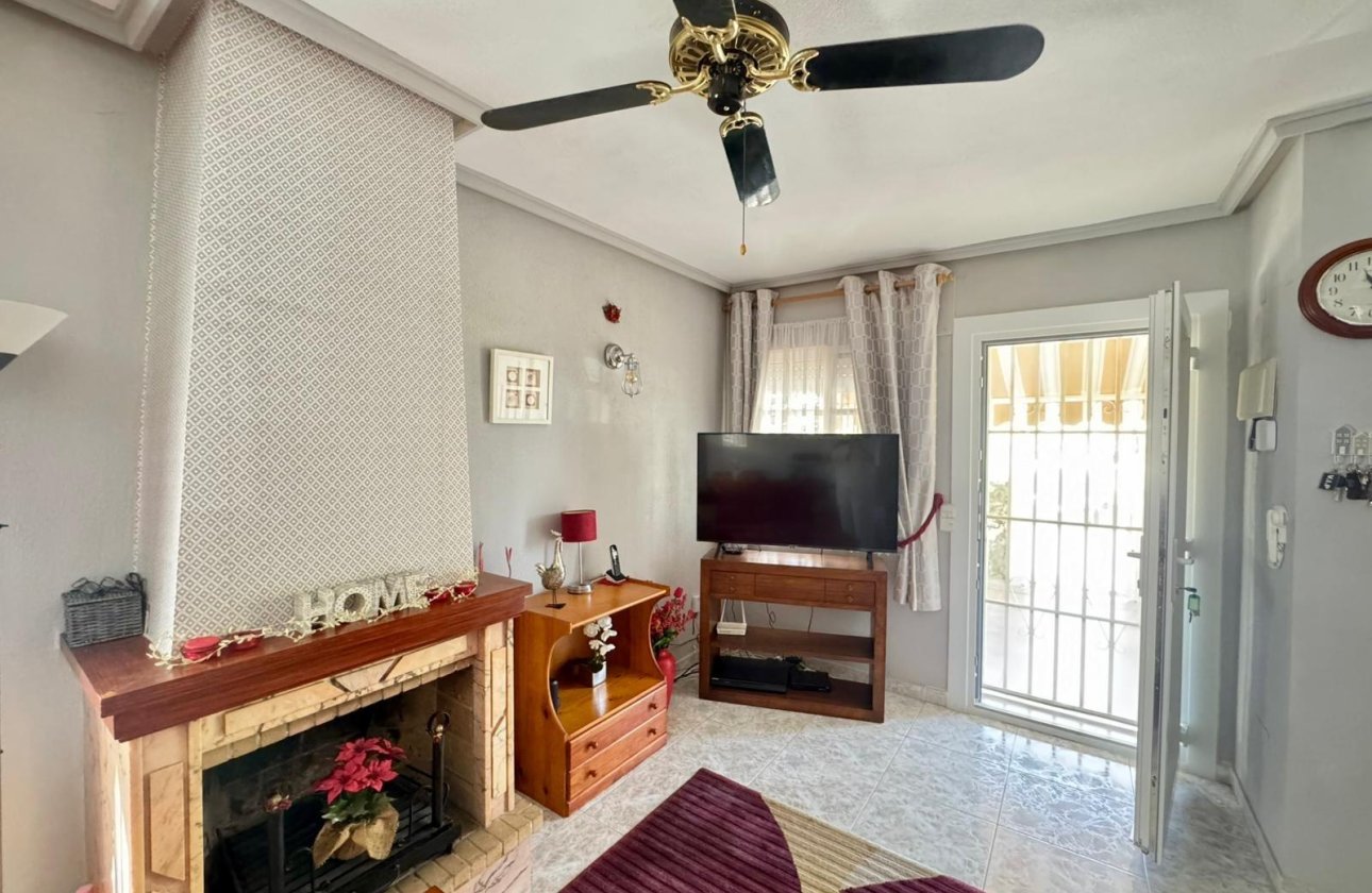 Resale - Villa - Torrevieja - Los altos