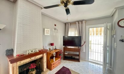 Resale - Villa - Torrevieja - Los altos