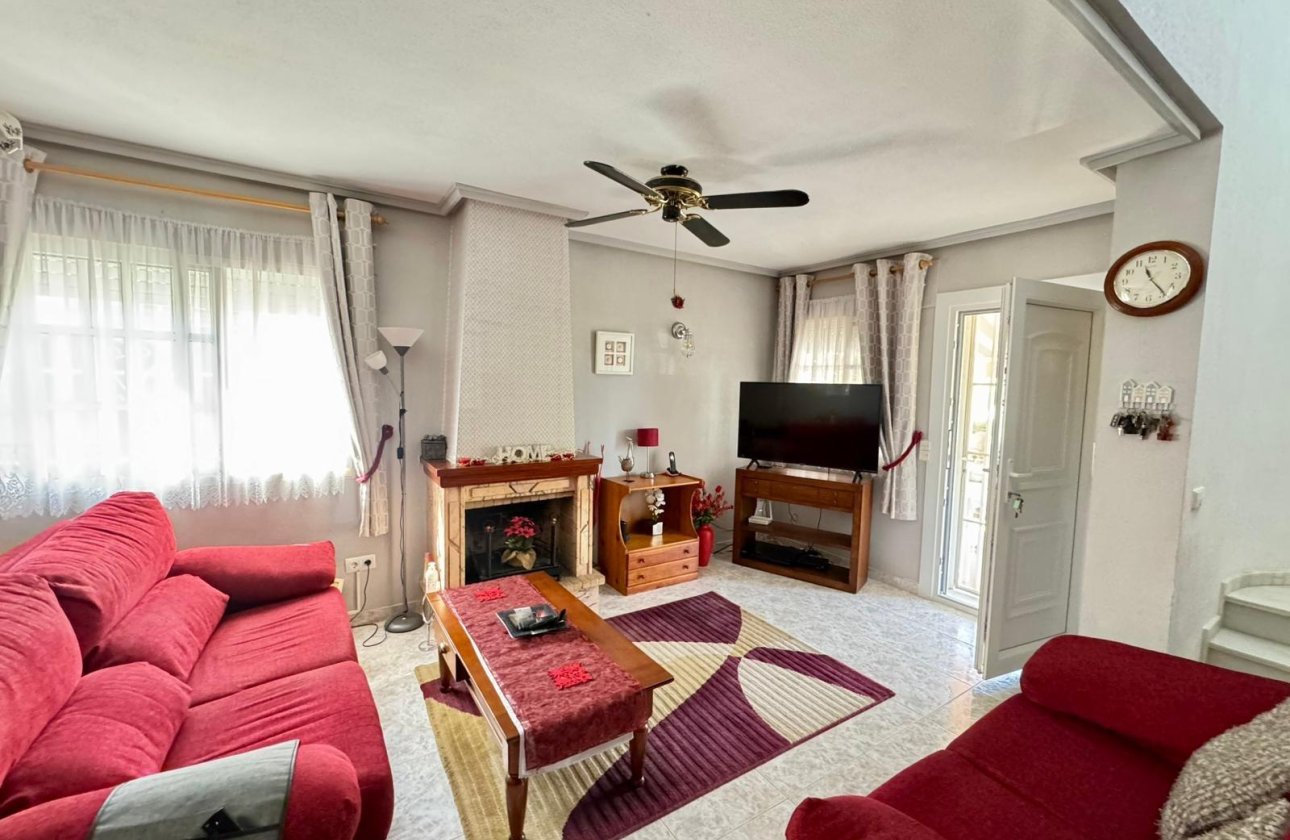 Resale - Villa - Torrevieja - Los altos