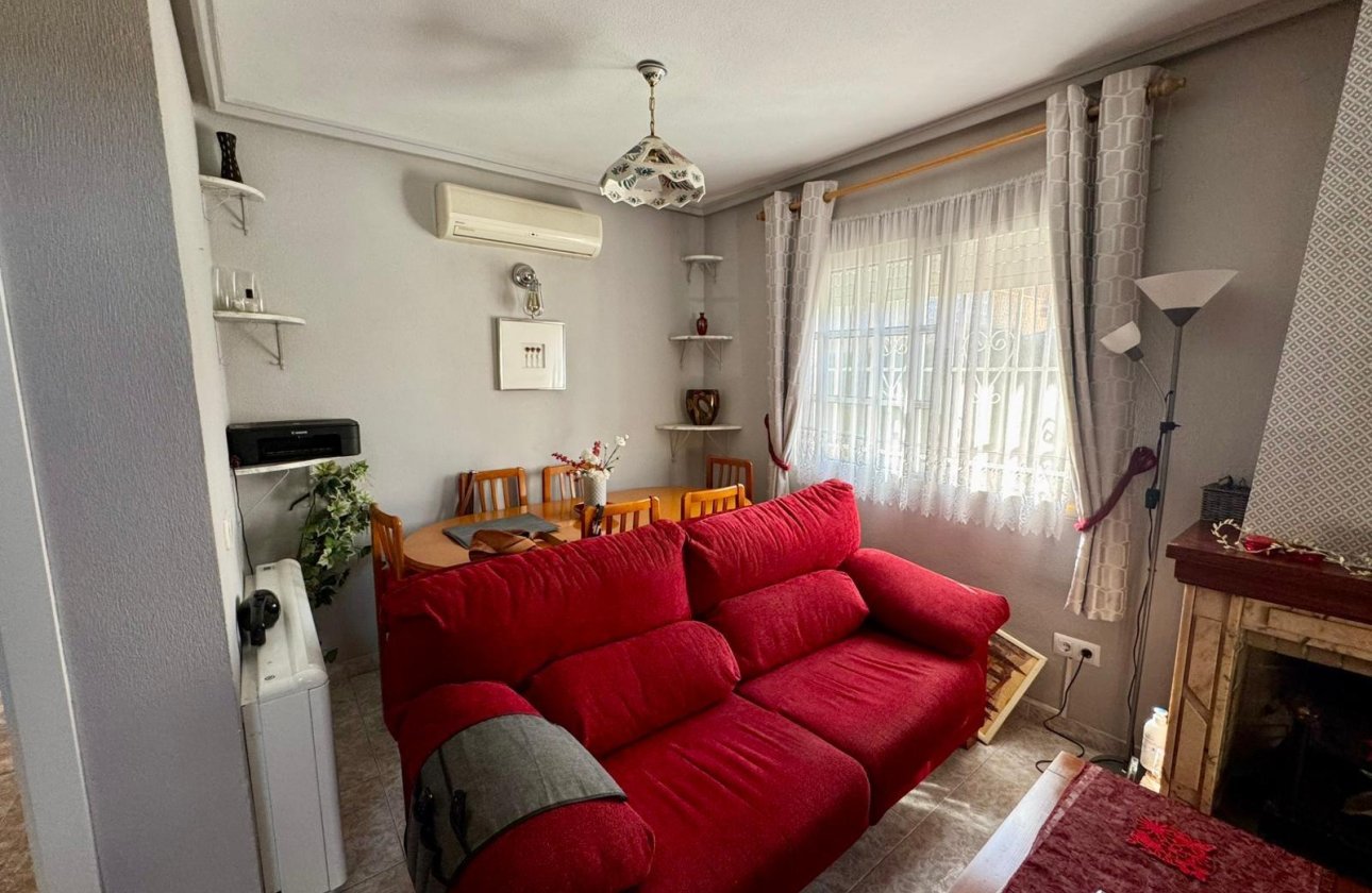 Resale - Villa - Torrevieja - Los altos