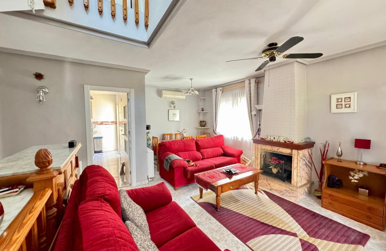 Resale - Villa - Torrevieja - Los altos