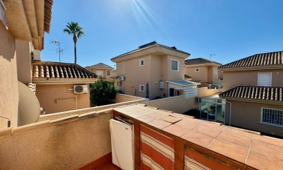 Resale - Villa - Torrevieja - Los altos