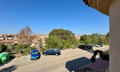 Resale - Villa - Torrevieja - Los altos