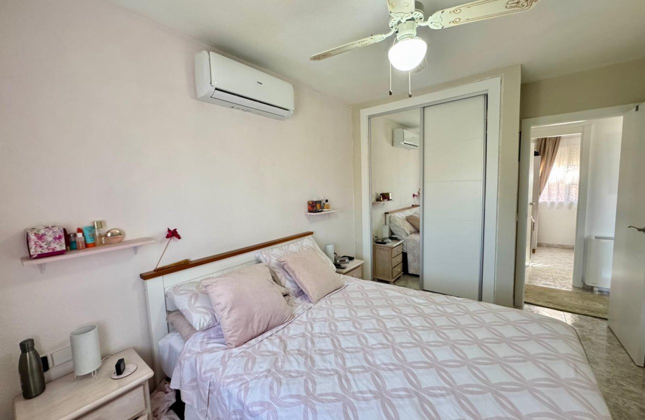 Resale - Villa - Torrevieja - Los altos