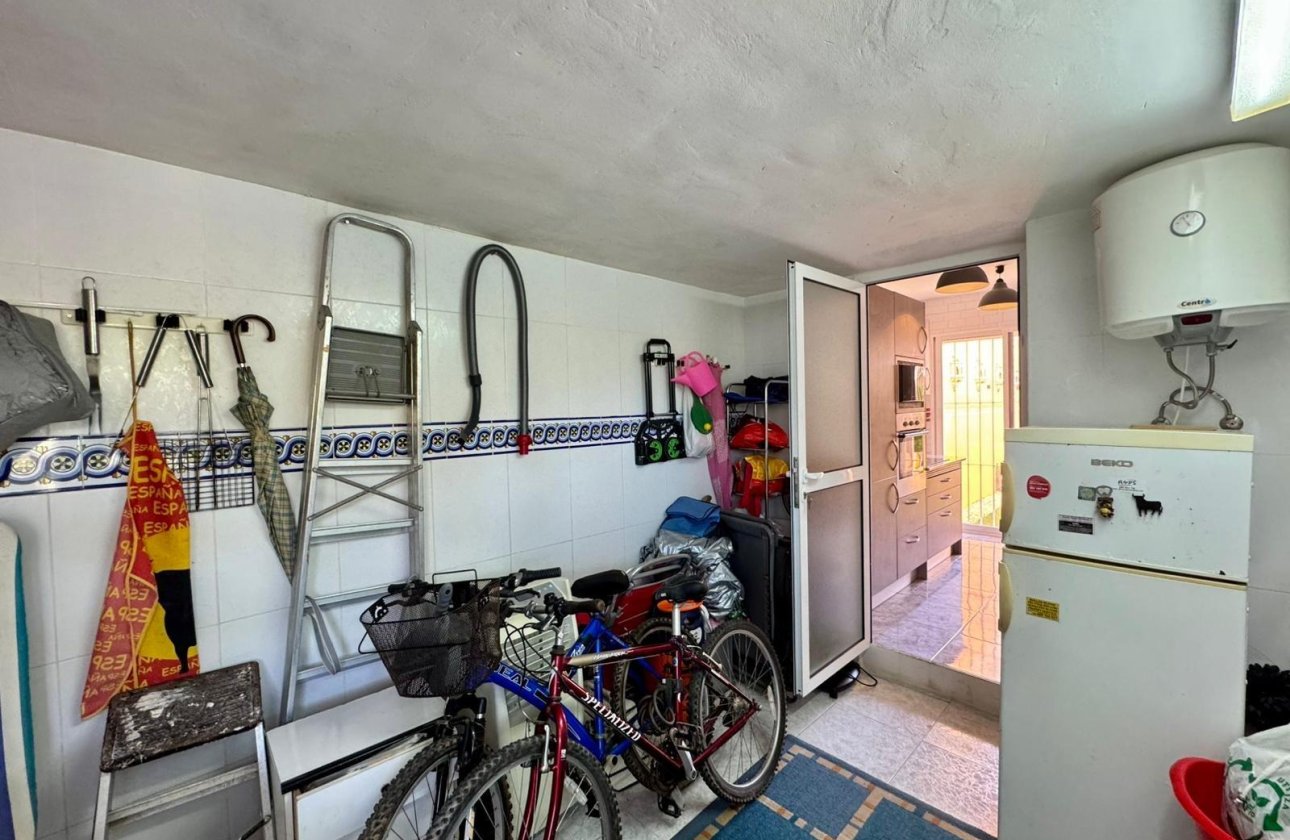 Resale - Villa - Torrevieja - Los altos