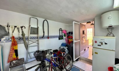 Resale - Villa - Torrevieja - Los altos