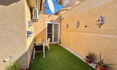 Resale - Villa - Torrevieja - Los altos