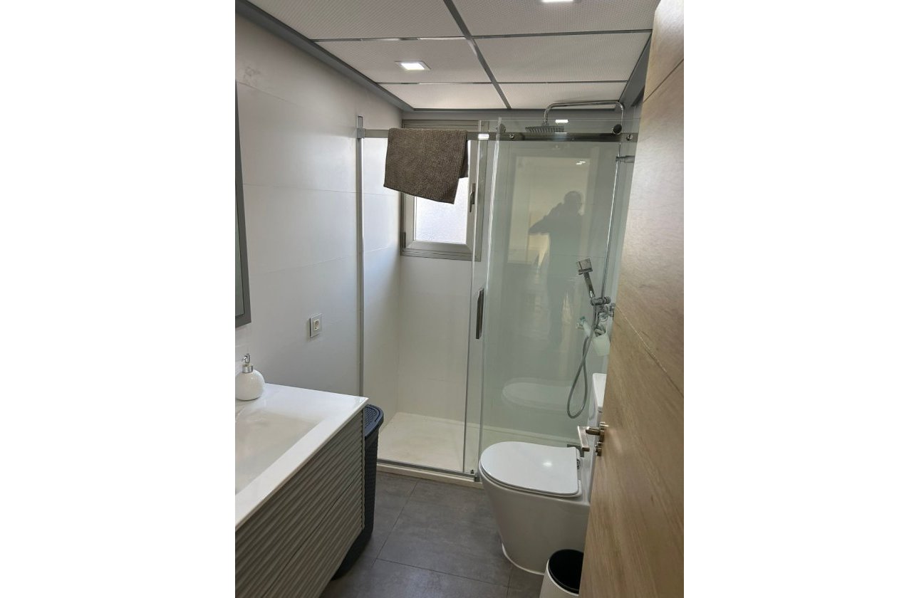 Resale - Apartment / flat - Cabo Roig