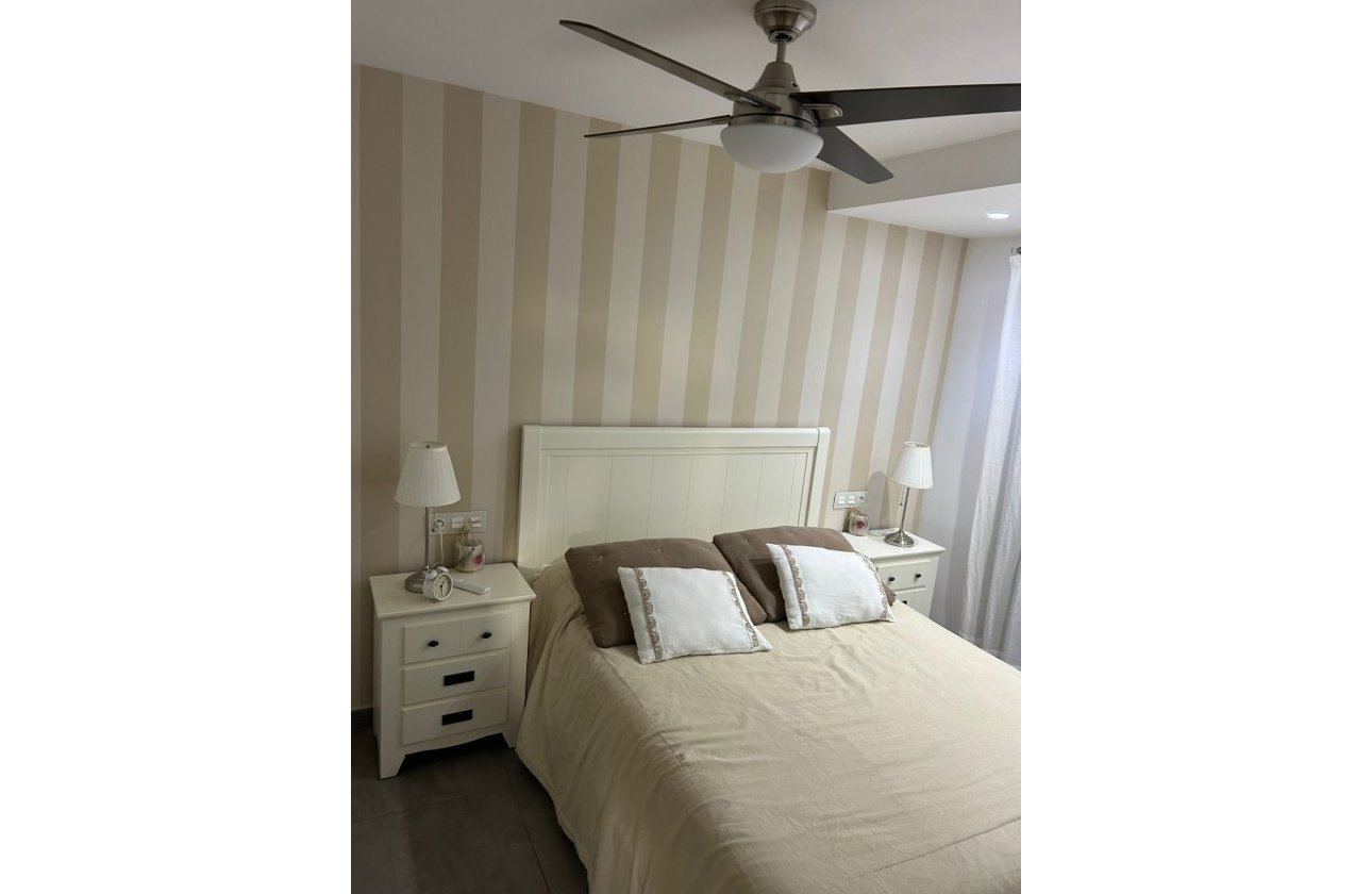 Resale - Apartment / flat - Cabo Roig