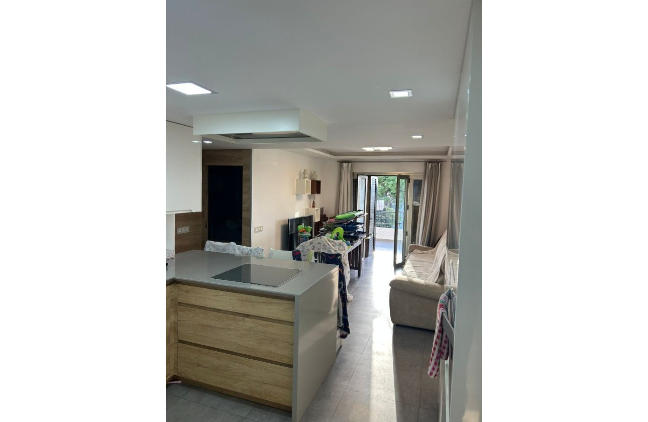 Resale - Apartment / flat - Cabo Roig