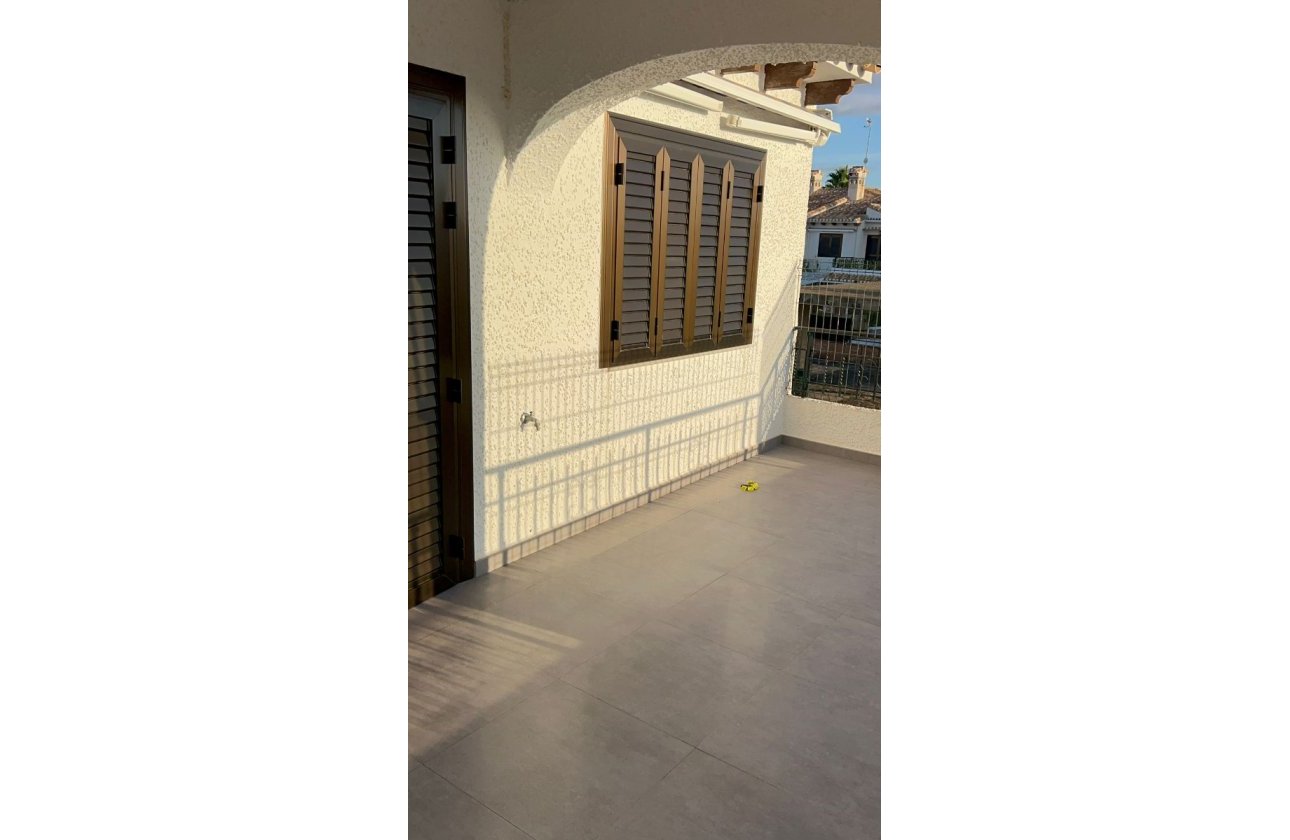 Resale - Apartment / flat - Cabo Roig