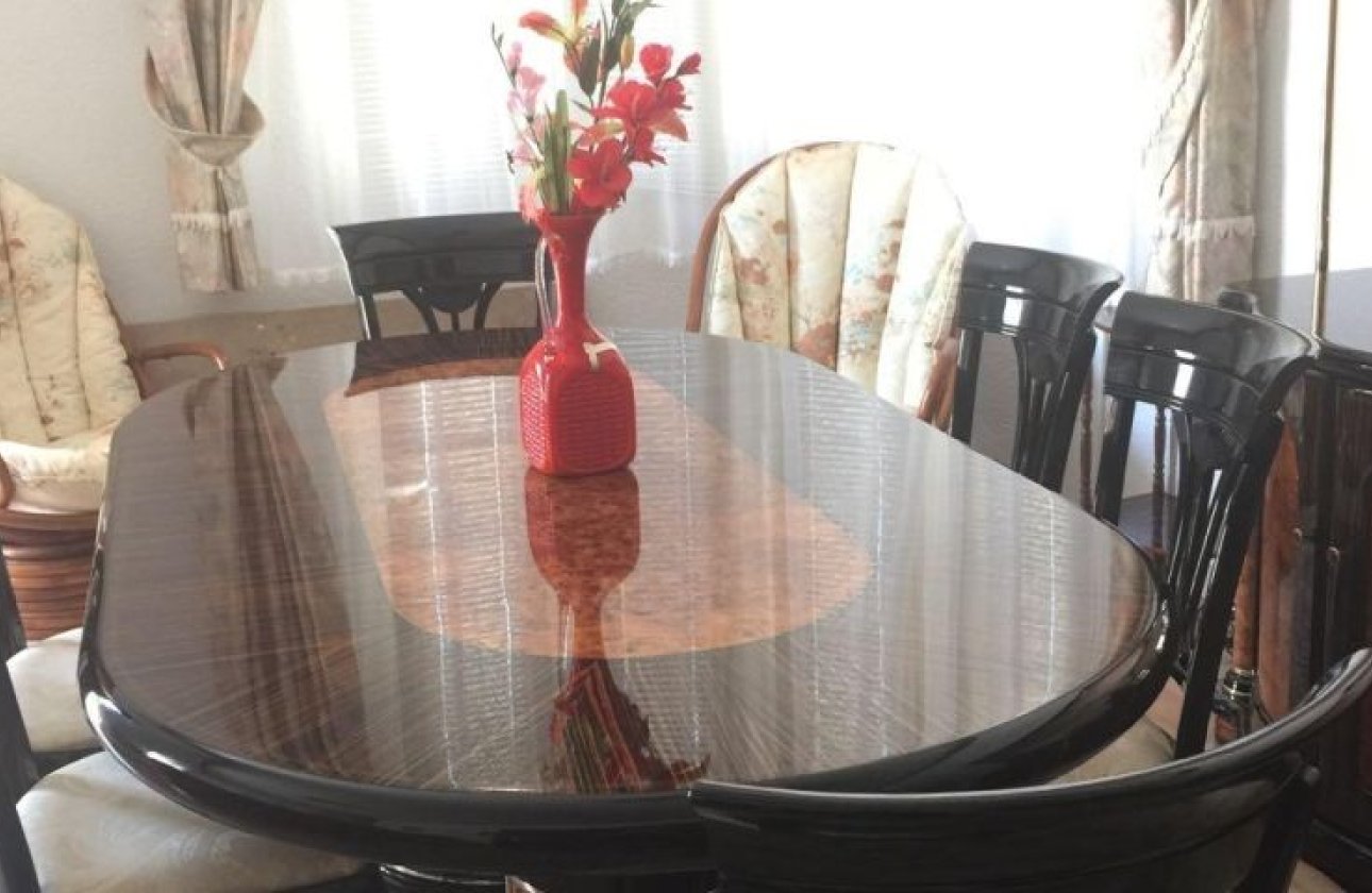 Resale - Villa - Torrevieja