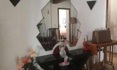 Resale - Villa - Torrevieja