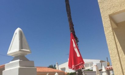 Resale - Villa - Torrevieja