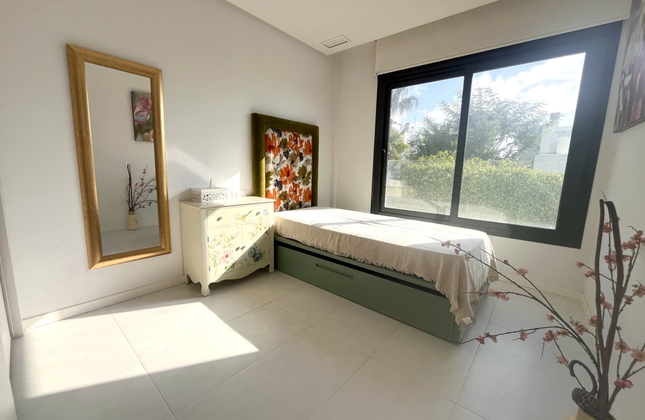 Resale - Villa - Los Dolses