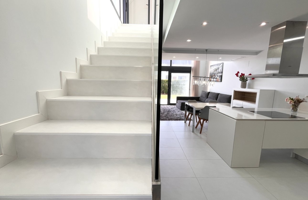 Resale - Villa - Los Dolses