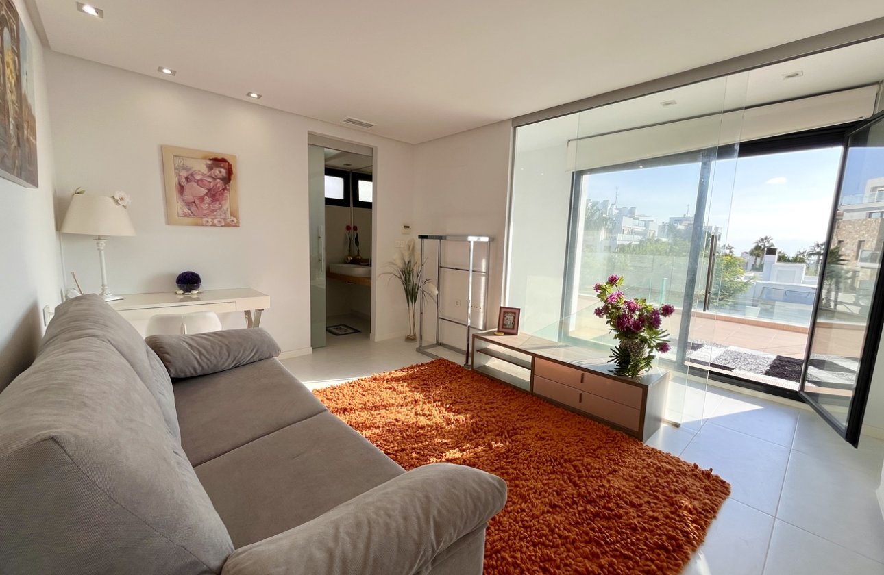 Resale - Villa - Los Dolses