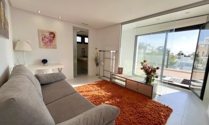 Resale - Villa - Los Dolses