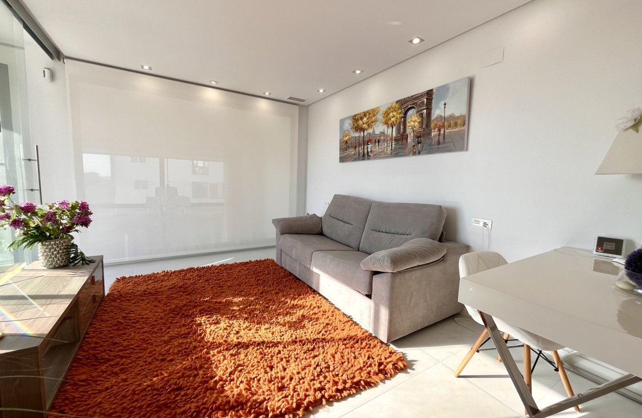 Resale - Villa - Los Dolses