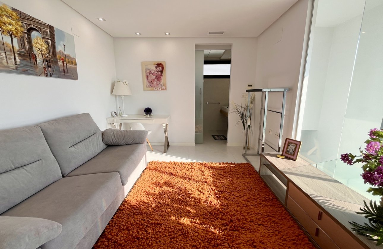 Resale - Villa - Los Dolses