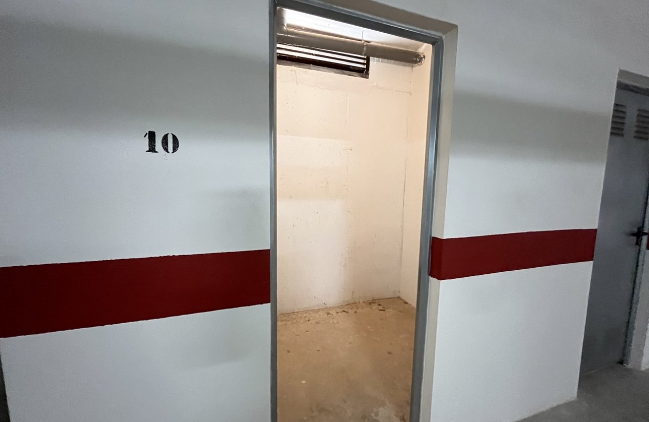 Resale - Villa - Los Dolses