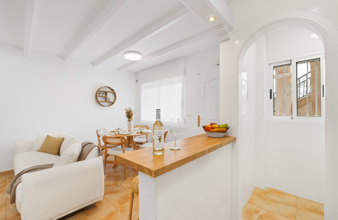 Resale - Bungalow - Orihuela Costa - Villamartin