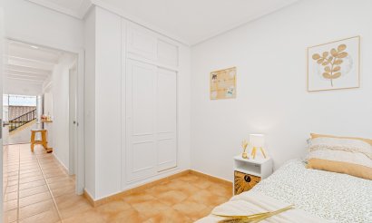 Resale - Bungalow - Orihuela Costa - Villamartin