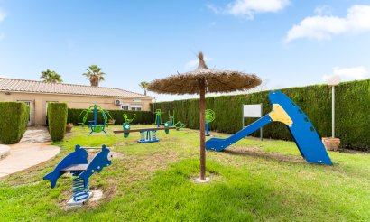 Resale - Bungalow - Orihuela Costa - Villamartin