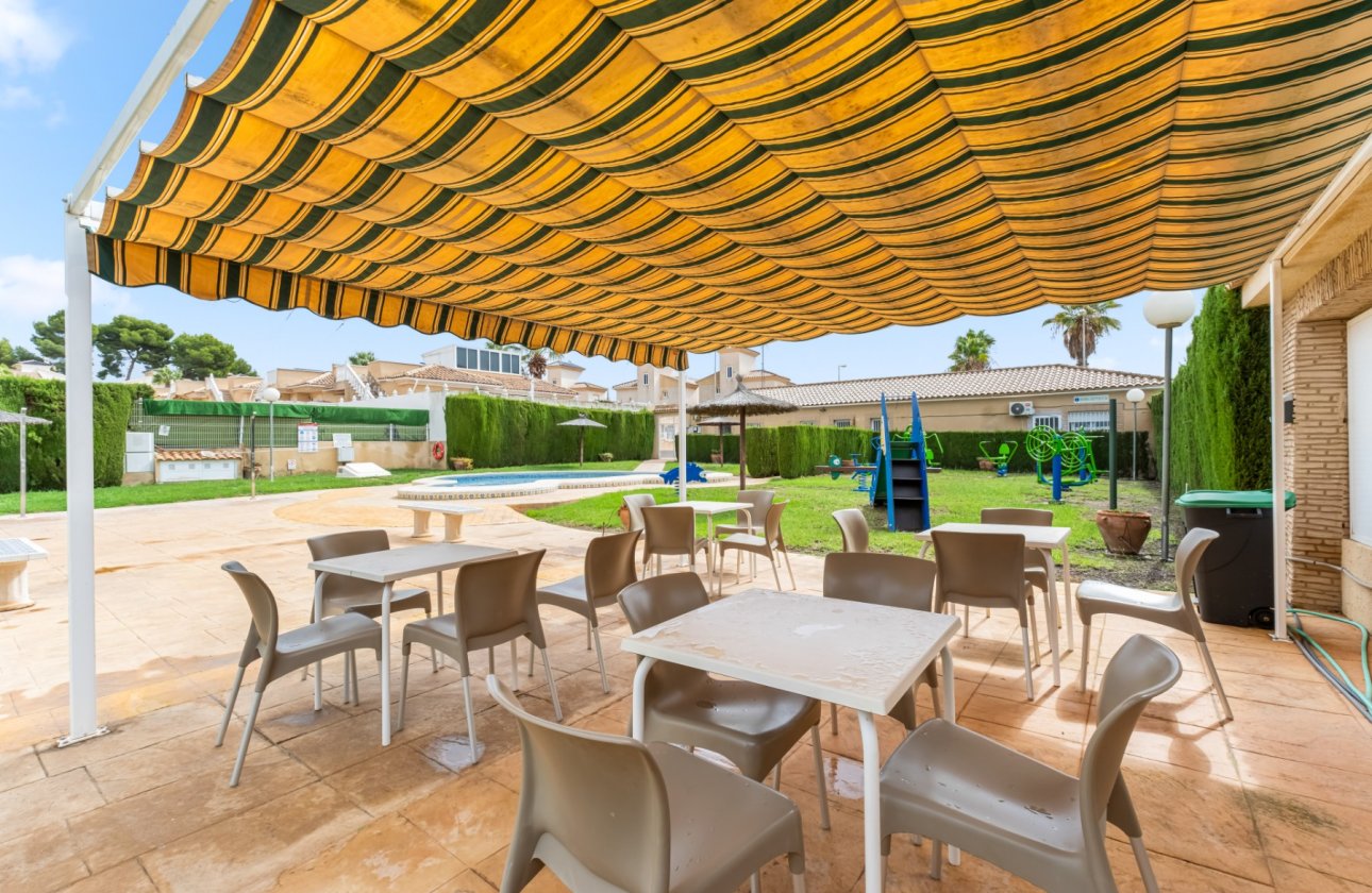 Resale - Bungalow - Orihuela Costa - Villamartin