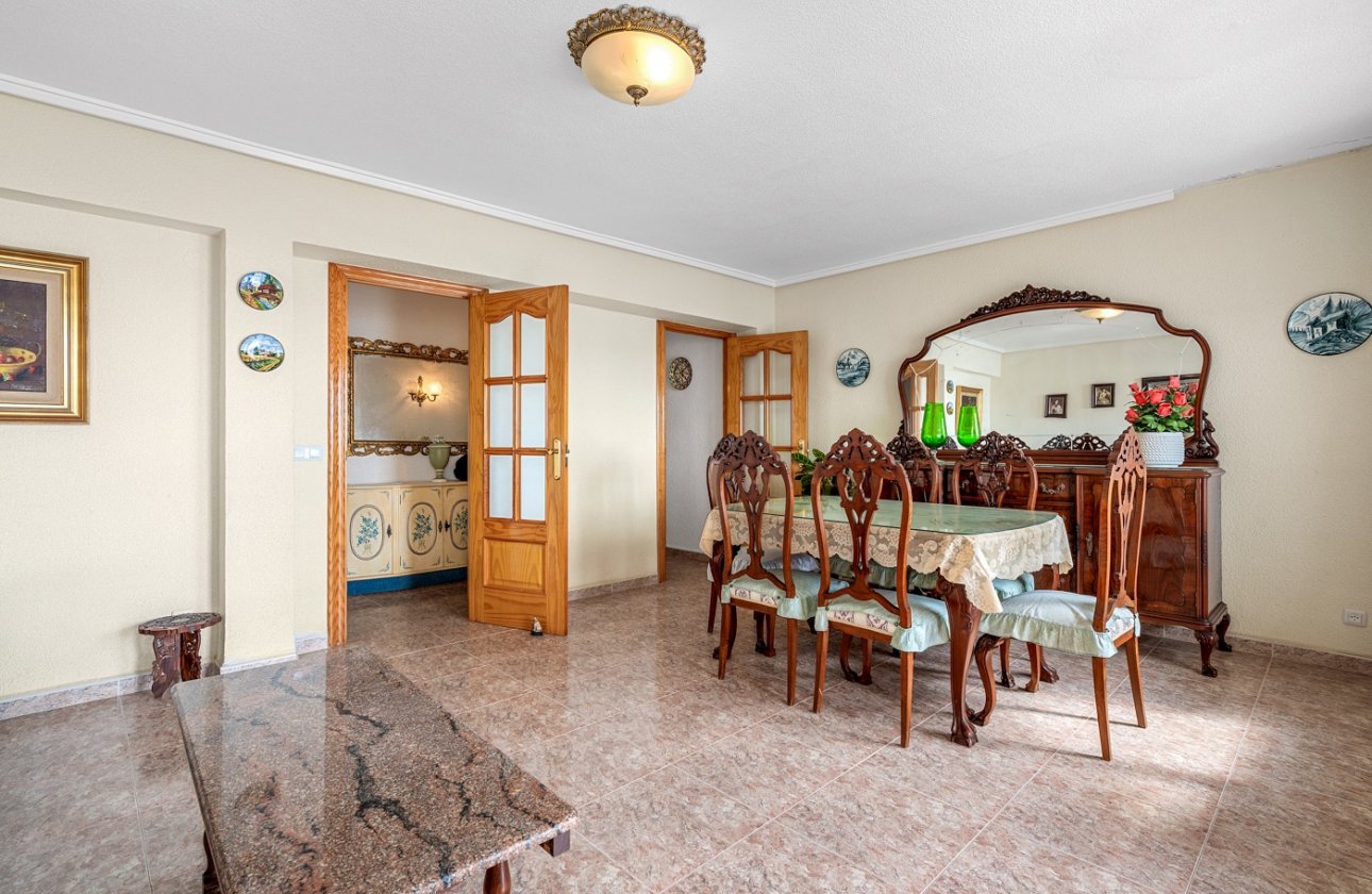 Resale - Apartment / flat - Torrevieja