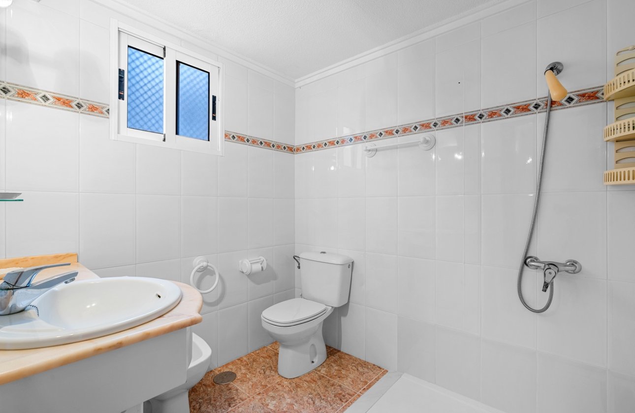 Resale - Apartment / flat - Torrevieja